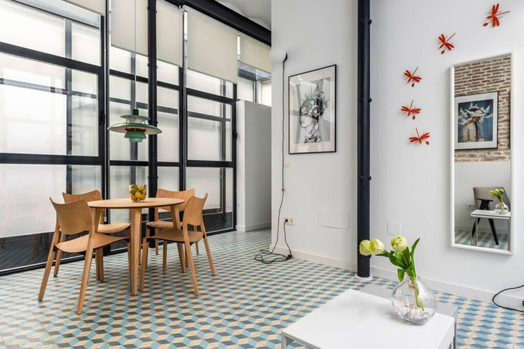 Apartamento Pop Art, Alameda De Hercules,loft Casco Antiguo