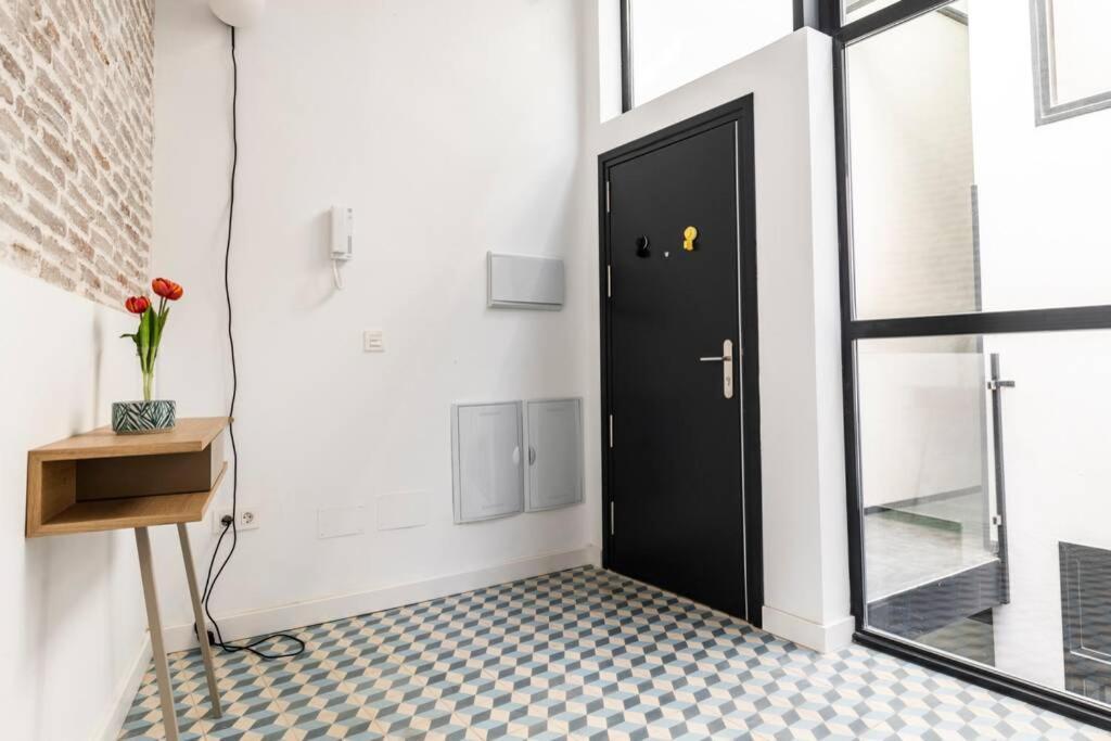 Apartamento Pop Art, Alameda De Hercules,loft Casco Antiguo *
